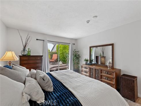 1724 N Oakwood Avenue, Anaheim, CA