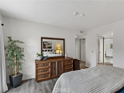 1724 N Oakwood Avenue, Anaheim, CA