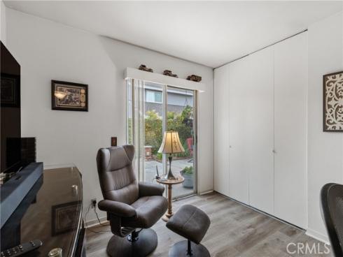 1724 N Oakwood Avenue, Anaheim, CA