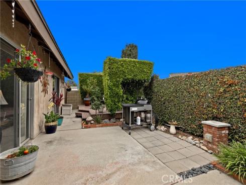 1724 N Oakwood Avenue, Anaheim, CA