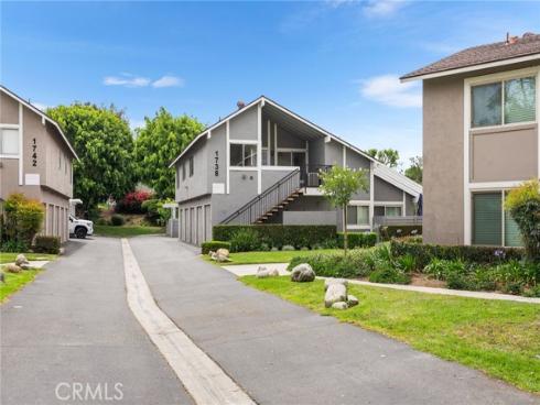 1738 N Cedar Glen  B  Drive, Anaheim, CA