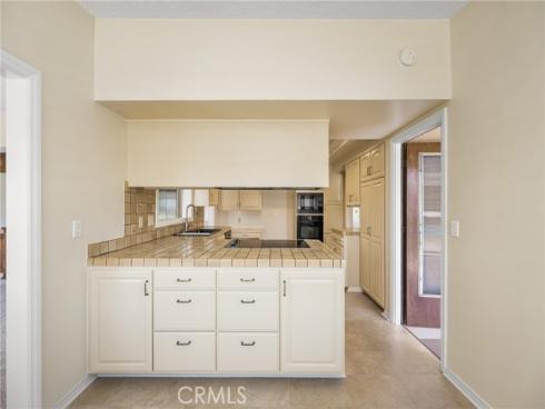 955 S Peregrine Place, Anaheim, CA