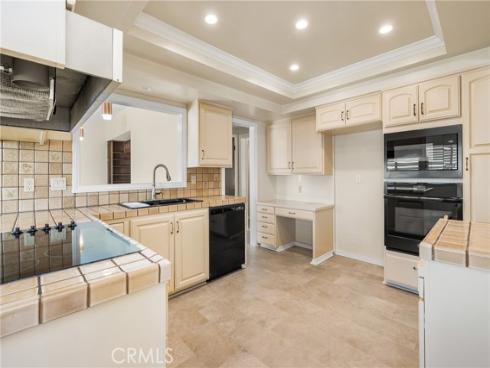 955 S Peregrine Place, Anaheim, CA