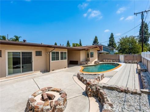 955 S Peregrine   Place, Anaheim, CA