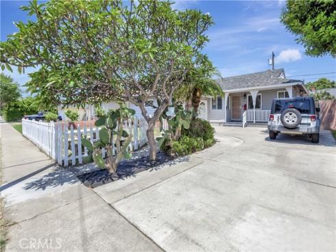 1241 E Eastwood   Drive, Anaheim, CA