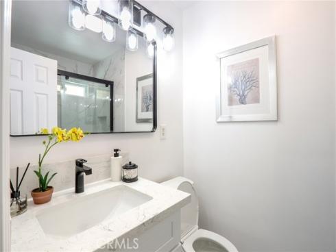 1011 N Whittier , Anaheim, CA