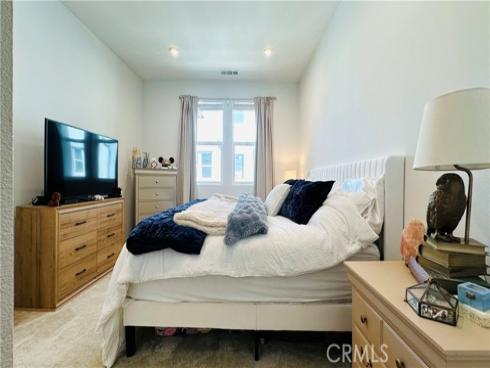 1527 W Cara Drive, Anaheim, CA