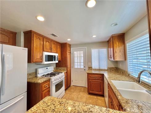 2014 W Hartford 58 Place, Anaheim, CA