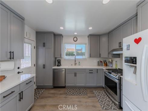 1727 E Romneya Drive, Anaheim, CA