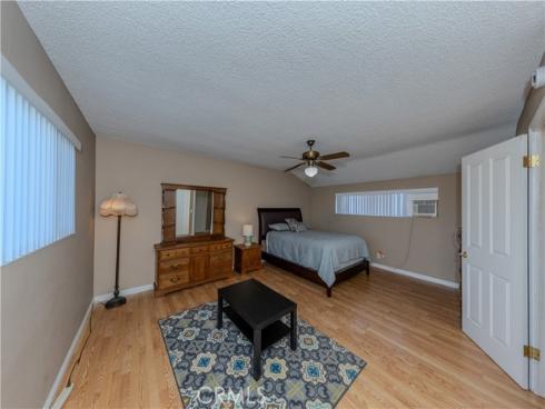 1727 E Romneya Drive, Anaheim, CA