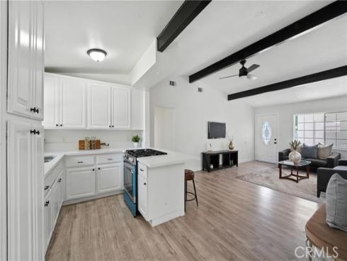 910 S Kenmore Street, Anaheim, CA