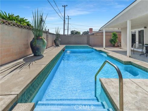 2418 E Standish Avenue, Anaheim, CA