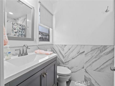 1002 N Iroquois Avenue, Anaheim, CA