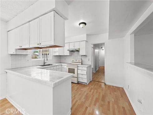 3137 W Olinda Ln , Anaheim, CA