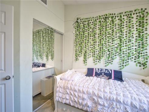 8420 E Tioga   Way, Anaheim, CA