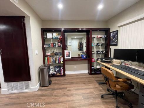 3580 W Sweetbay B Court, Anaheim, CA