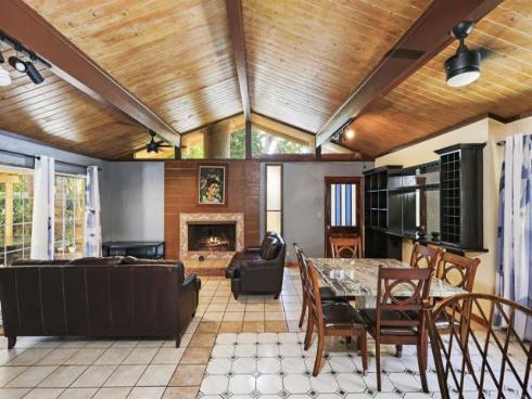 2045 W Clover Avenue, Anaheim, CA