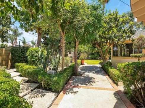 2045 W Clover Avenue, Anaheim, CA