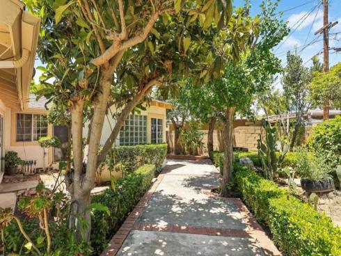 2045 W Clover Avenue, Anaheim, CA