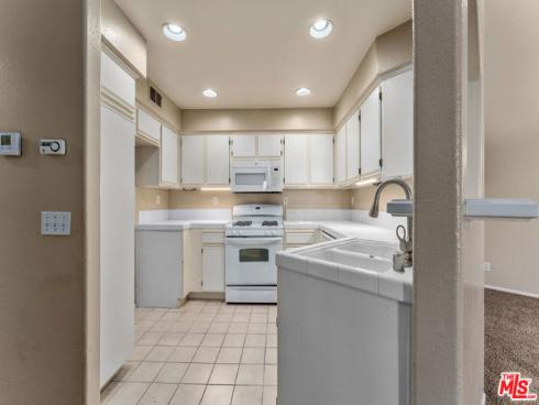 1010 S Farralon   Lane, Anaheim, CA