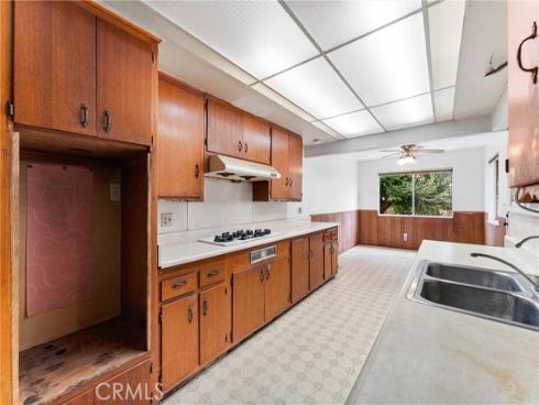 1305 S Westchester Drive, Anaheim, CA