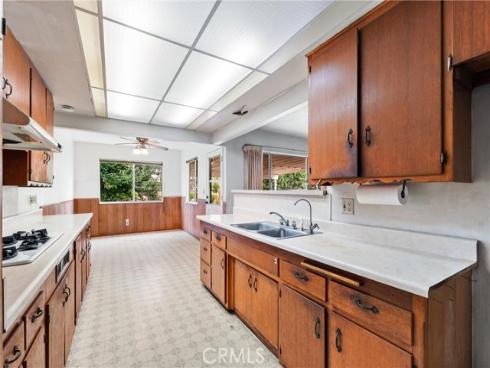 1305 S Westchester Drive, Anaheim, CA