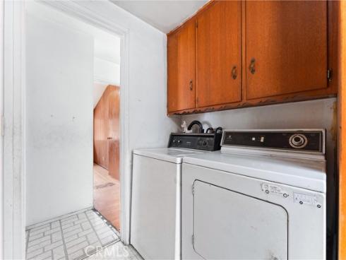 1305 S Westchester Drive, Anaheim, CA