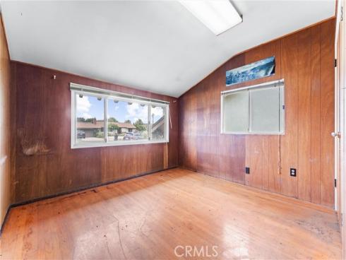 1305 S Westchester Drive, Anaheim, CA