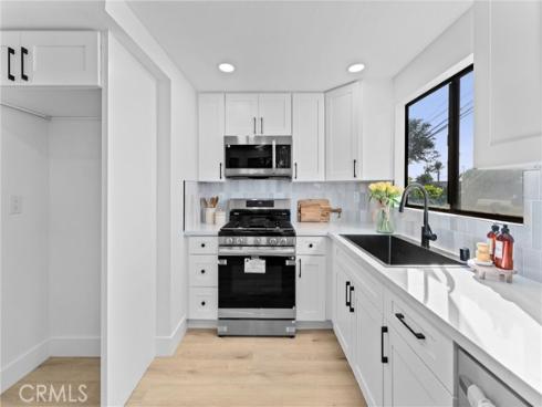 1262 E La Palma  A  Avenue, Anaheim, CA