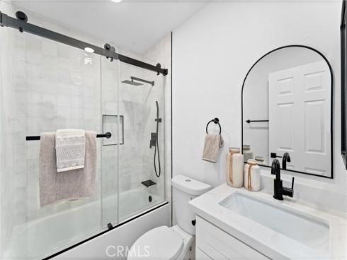 1262 E La Palma  A  Avenue, Anaheim, CA