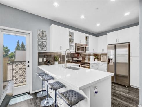 411 S Anaheim  4  Boulevard, Anaheim, CA