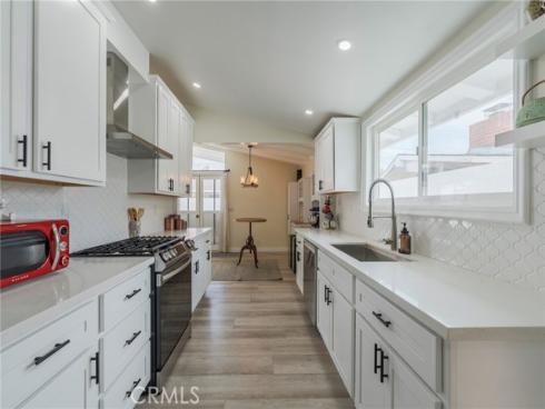 1925 W Beacon   Avenue, Anaheim, CA