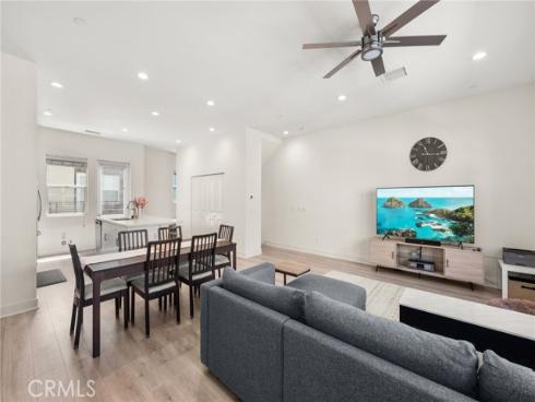 921 E Mason 28 Lane, Anaheim, CA