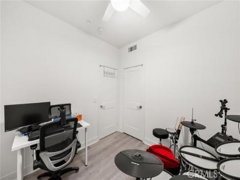 921 E Mason 28 Lane, Anaheim, CA