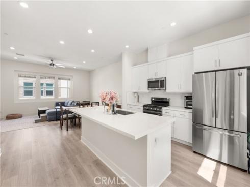 921 E Mason 28 Lane, Anaheim, CA