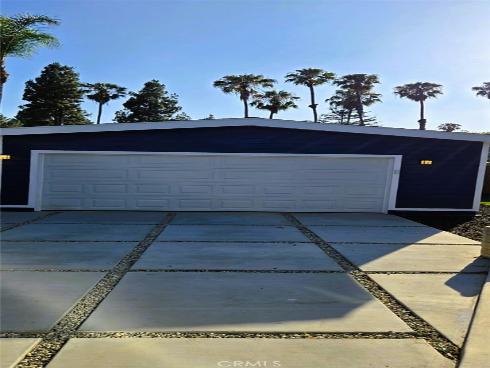 215 N Olive Street, Anaheim, CA