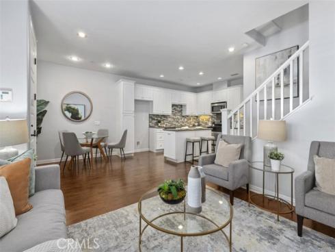 760 S Olive Street, Anaheim, CA