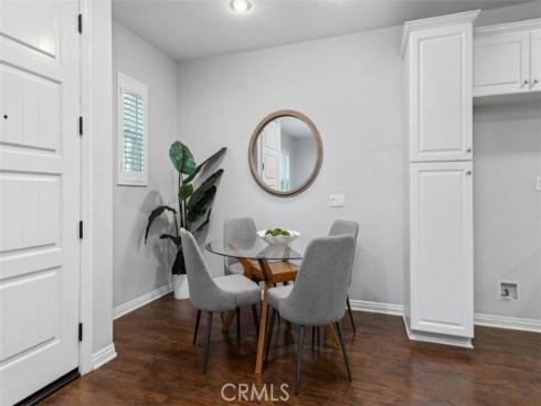 760 S Olive Street, Anaheim, CA