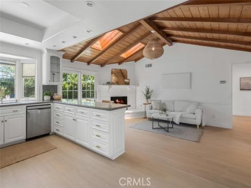 1537 W Laster Avenue, Anaheim, CA