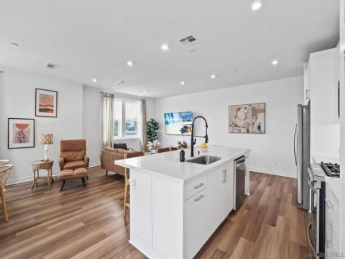 1531 W Bushell , Anaheim, CA