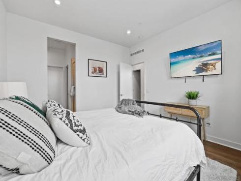 1531 W Bushell , Anaheim, CA