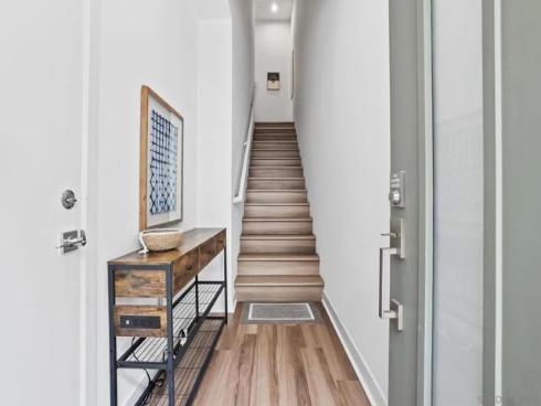 1531 W Bushell , Anaheim, CA