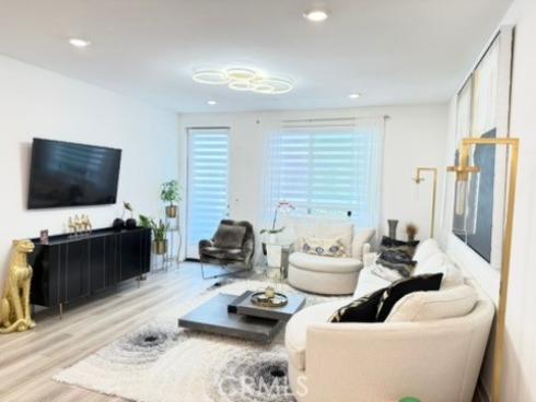 1891 S Union 111 Street, Anaheim, CA