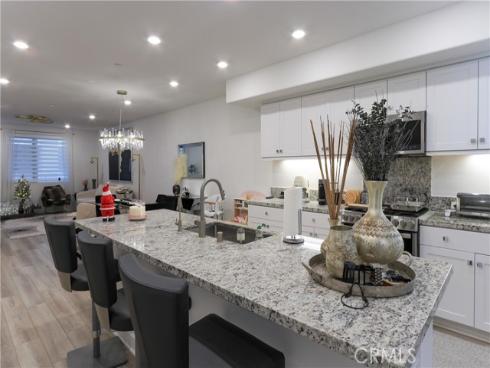 1891 S Union 111 Street, Anaheim, CA