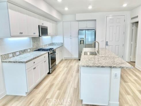 1891 S Union 111 Street, Anaheim, CA