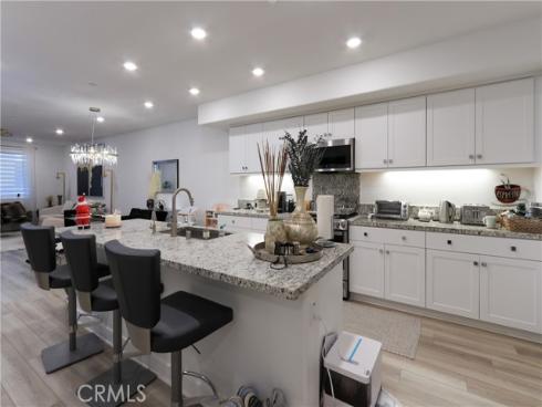 1891 S Union 111 Street, Anaheim, CA