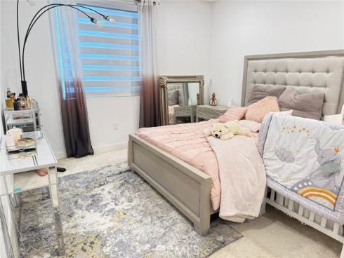 1891 S Union 111 Street, Anaheim, CA