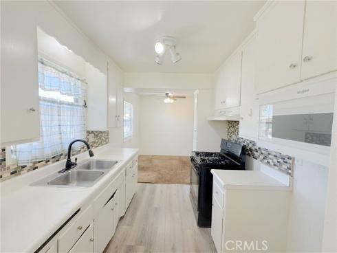 919 N Onondaga Avenue, Anaheim, CA