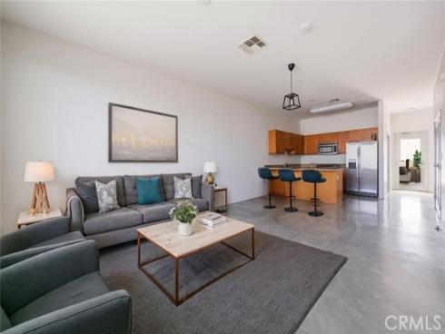 435 W Center Street 429 , Anaheim, CA