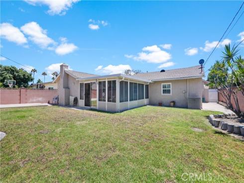 1131 W Beacon   Avenue, Anaheim, CA